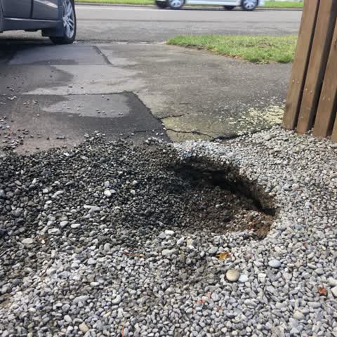 Roading/Streets, a report photo