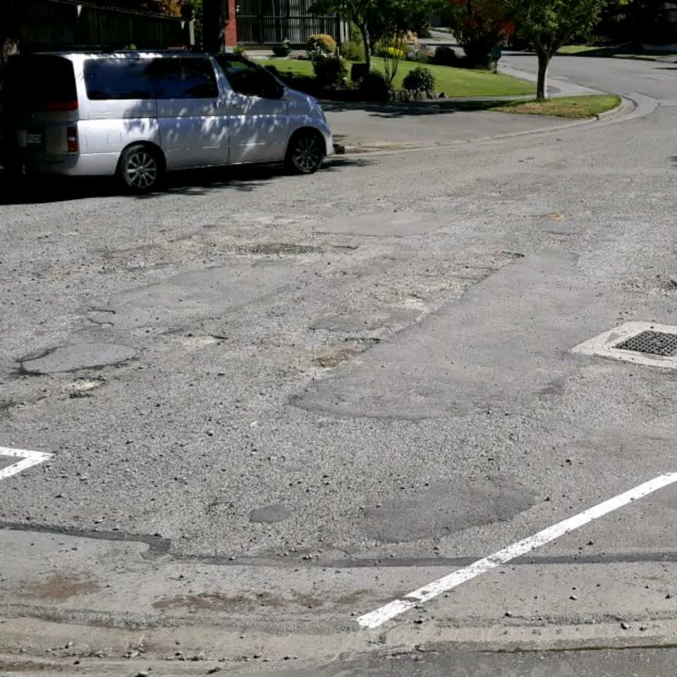 The photograph attached to this roading/streets report