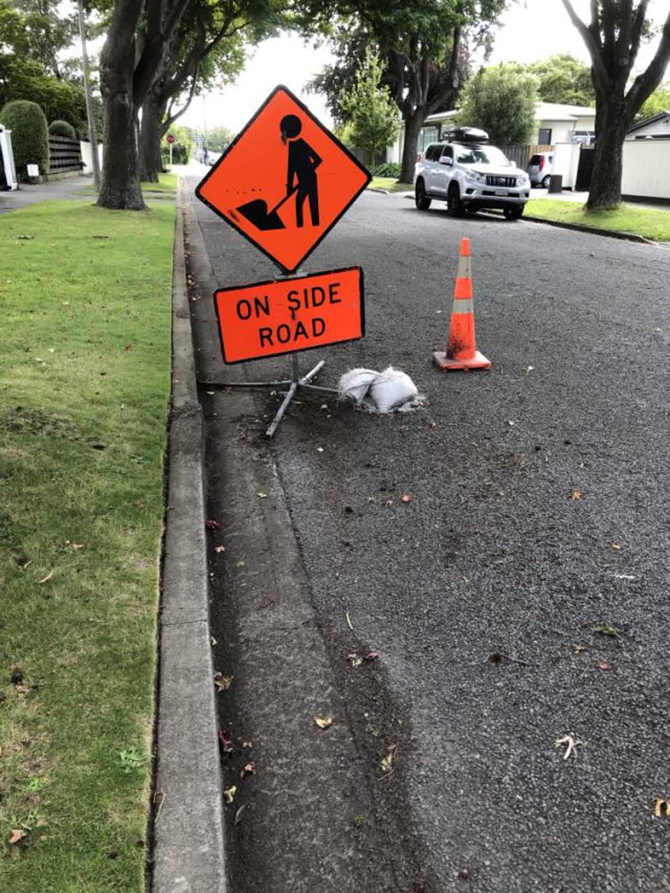 The photograph attached to this roading/streets report