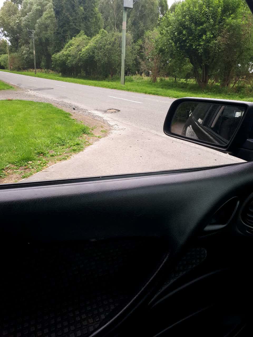 The photograph attached to this roading/streets report