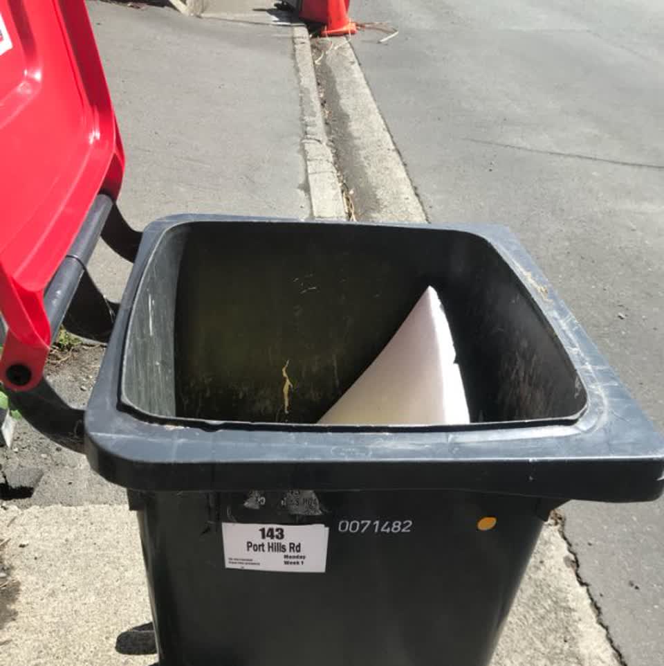 The photograph attached to this rubbish/recycling report