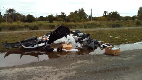 Rubbish/Recycling, a report photo