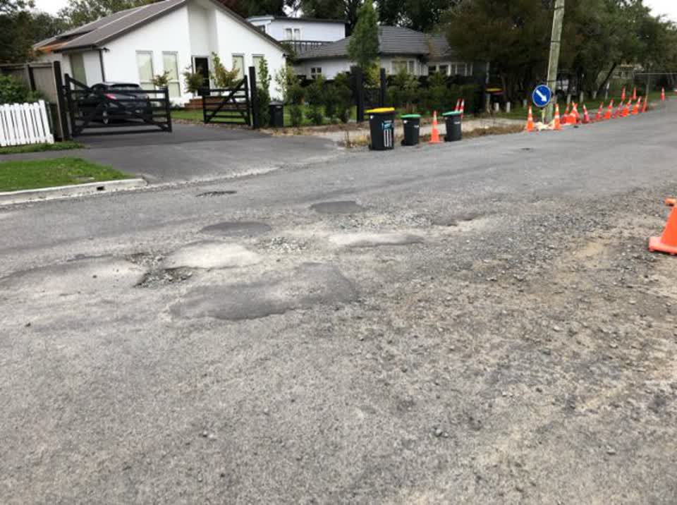 The photograph attached to this roading/streets report