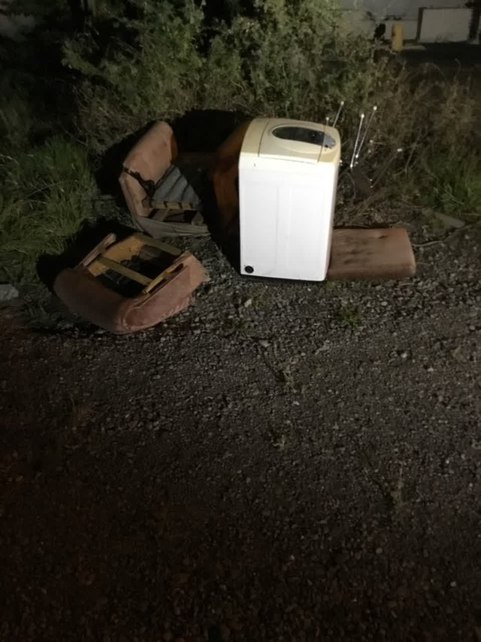 The photograph attached to this rubbish/recycling report