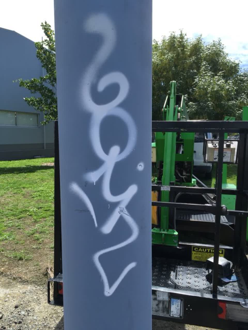 The photograph attached to this graffiti report