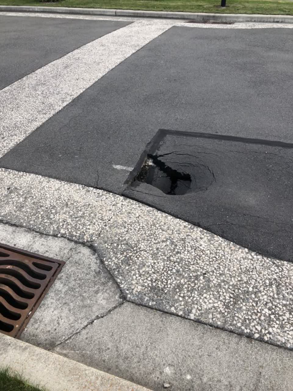The photograph attached to this roading/streets report