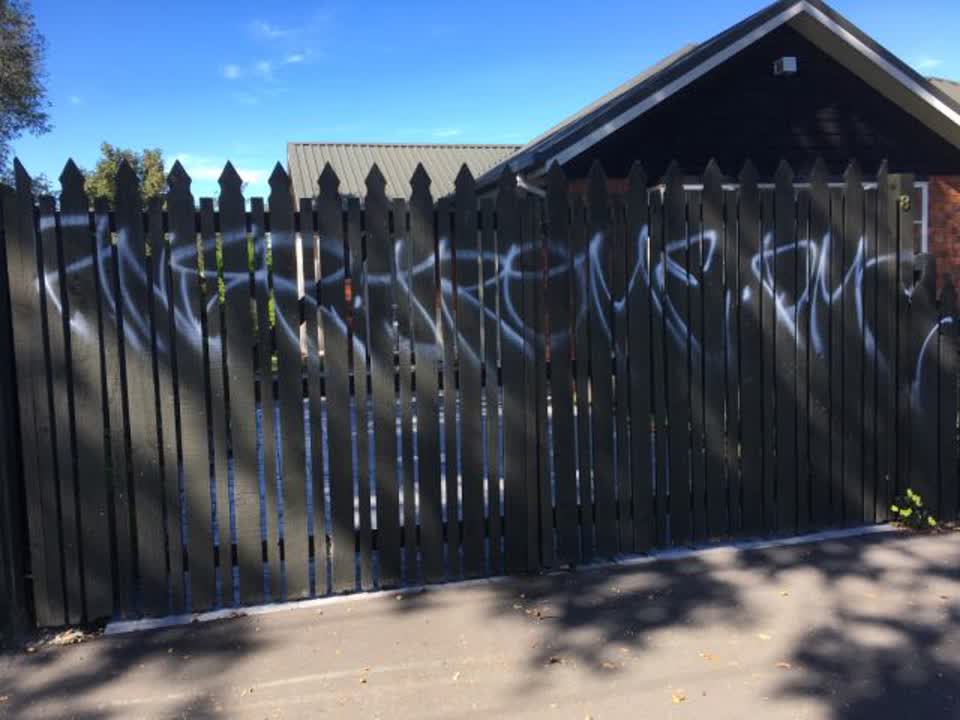 The photograph attached to this graffiti report
