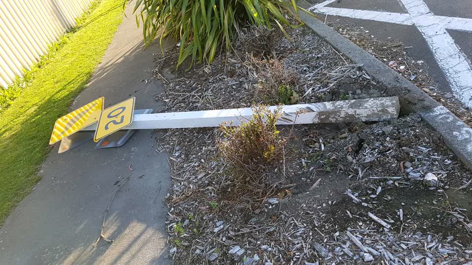 The photograph attached to this roading/streets report