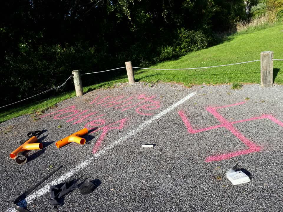 The photograph attached to this graffiti report