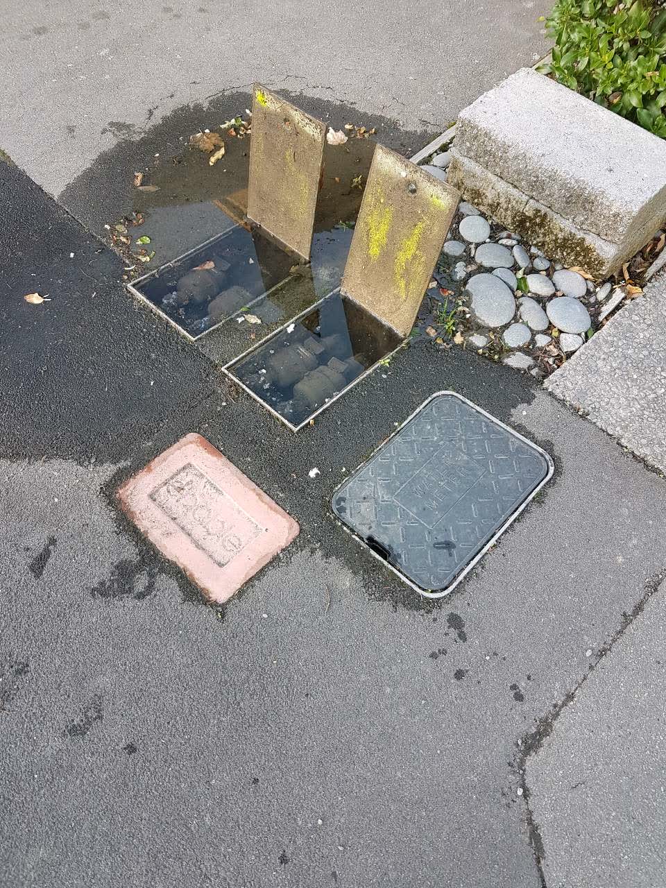 The photograph attached to this water supply report