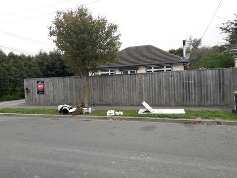 Rubbish/Recycling, a report photo