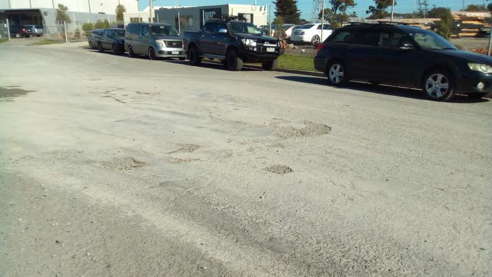 The photograph attached to this roading/streets report