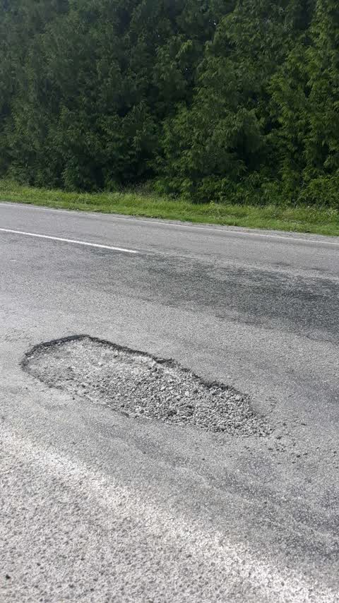 Roading/Streets, a report photo