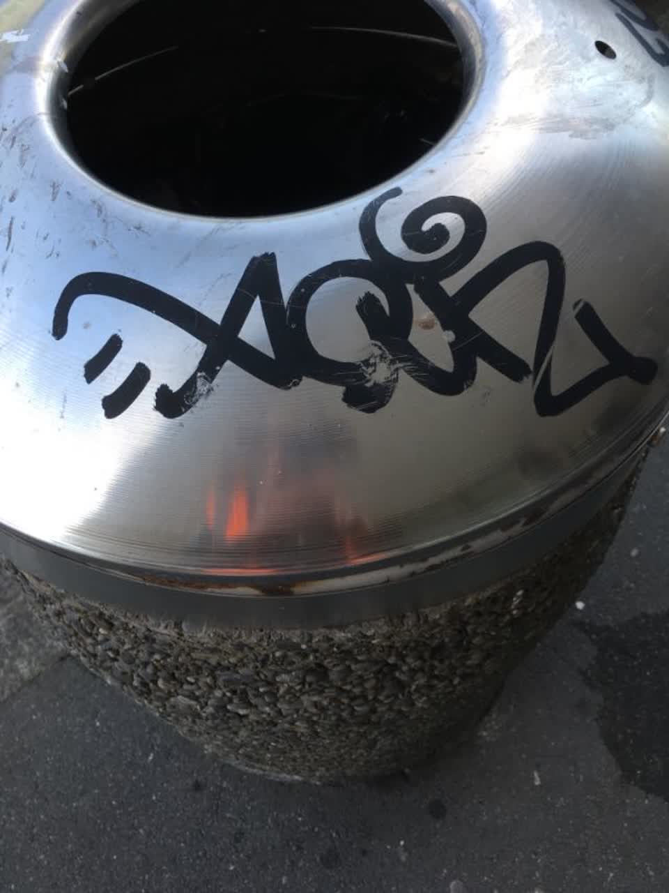 The photograph attached to this graffiti report