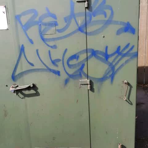 Graffiti, a report photo