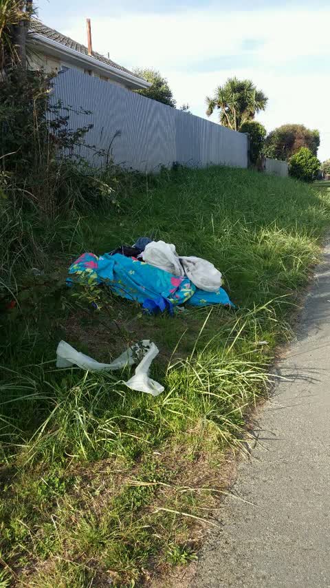 Rubbish/Recycling, a report photo