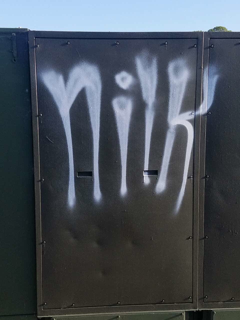 The photograph attached to this graffiti report