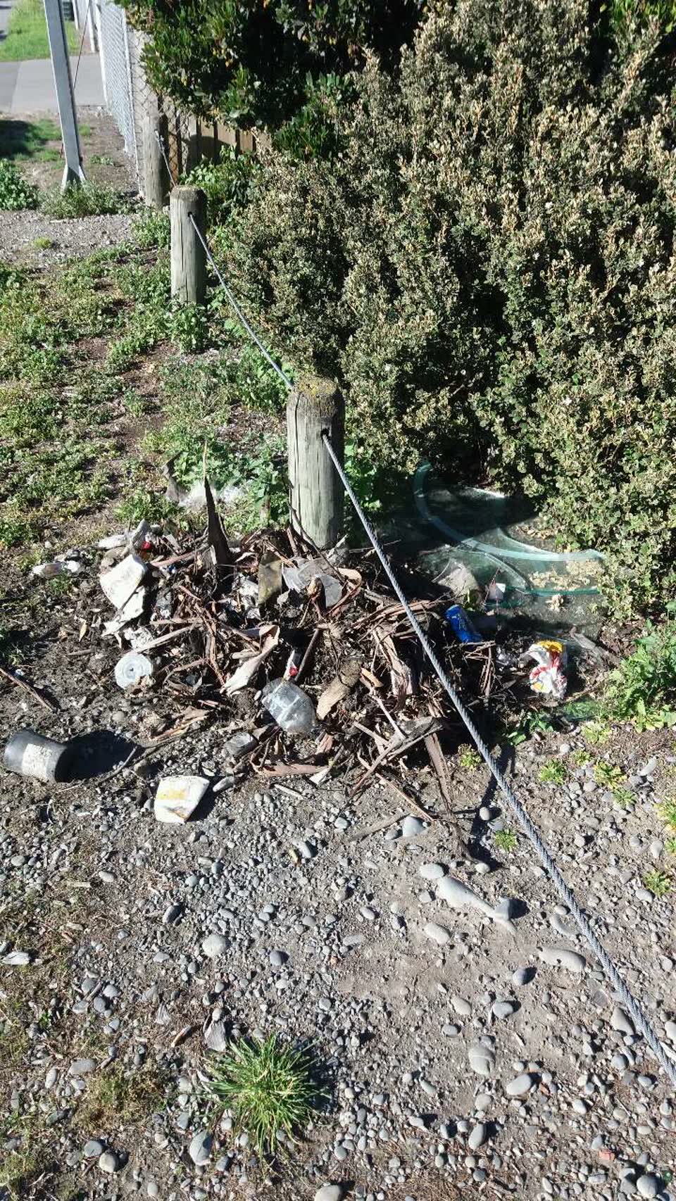 The photograph attached to this rubbish/recycling report