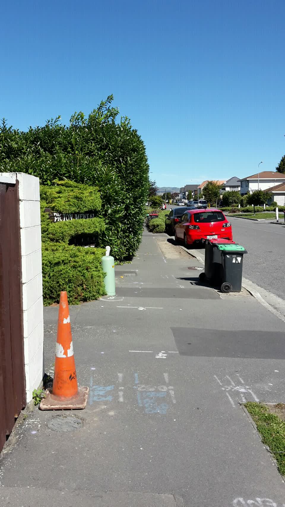 The photograph attached to this roading/streets report