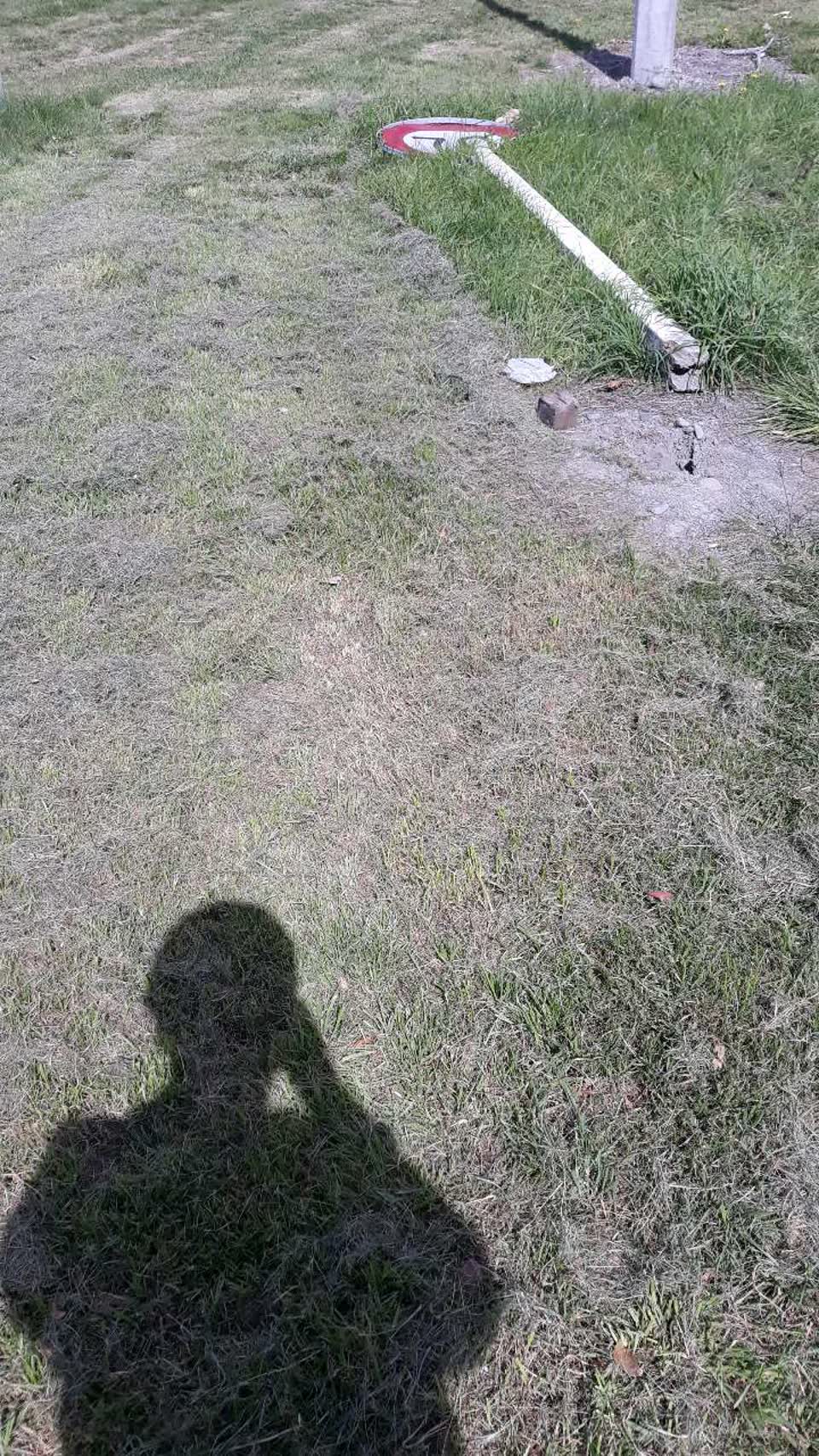 The photograph attached to this roading/streets report