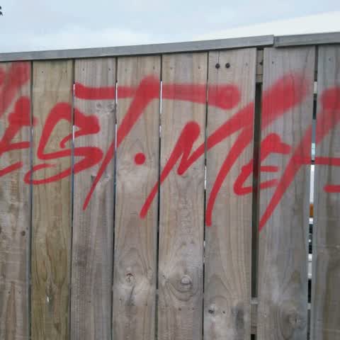 Graffiti, a report photo