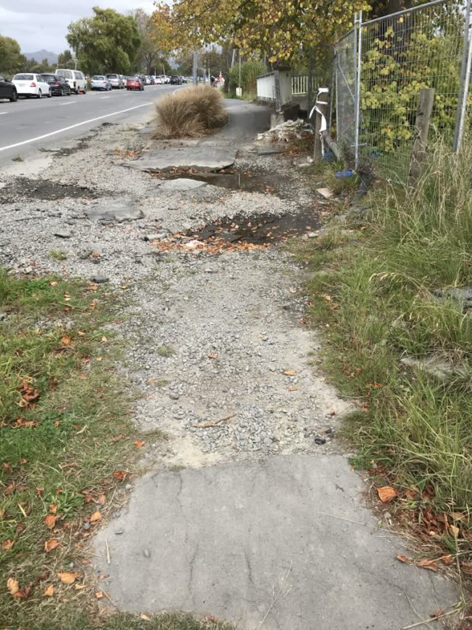 The photograph attached to this roading/streets report