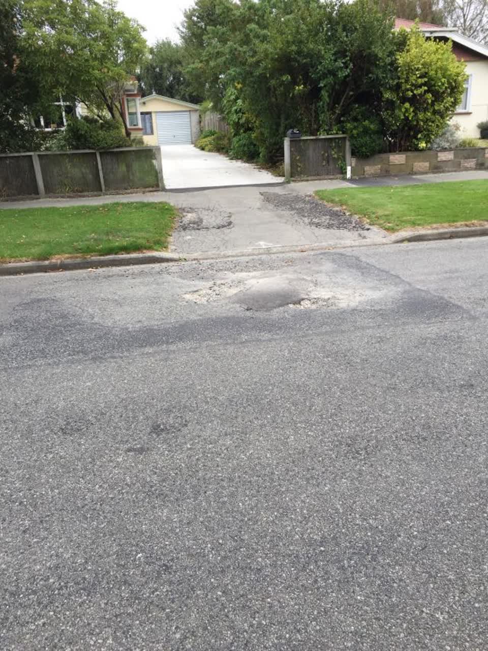 The photograph attached to this roading/streets report