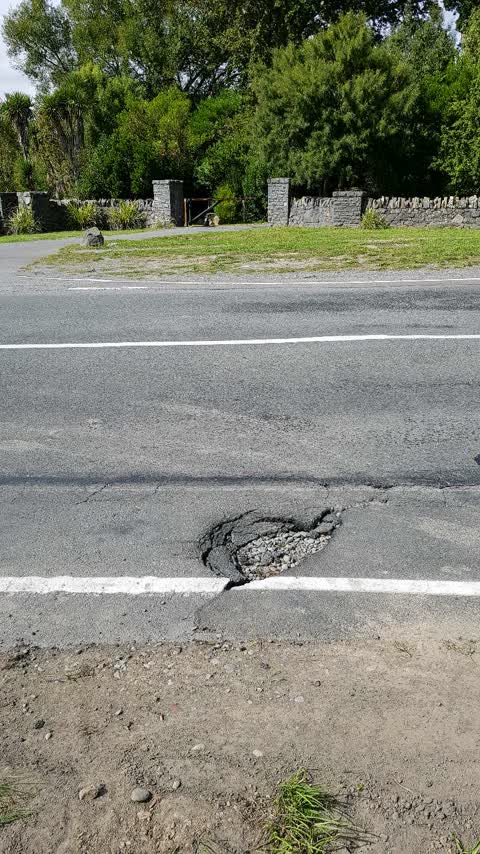 Roading/Streets, a report photo