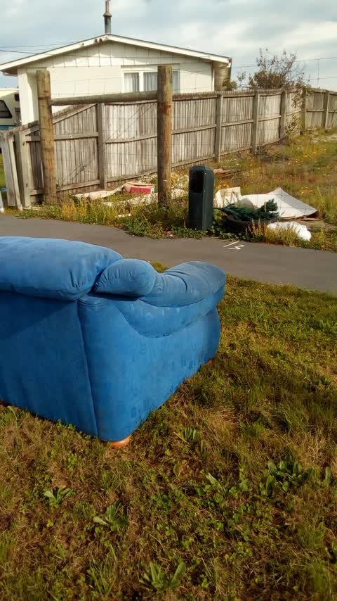 Rubbish/Recycling, a report photo