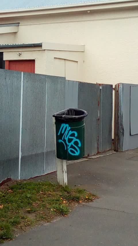 Graffiti, a report photo