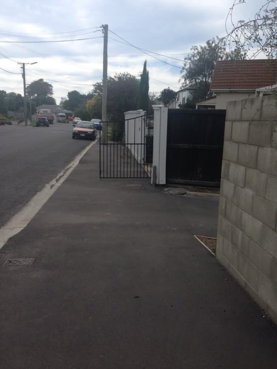 The photograph attached to this roading/streets report