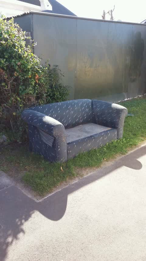 Rubbish/Recycling, a report photo