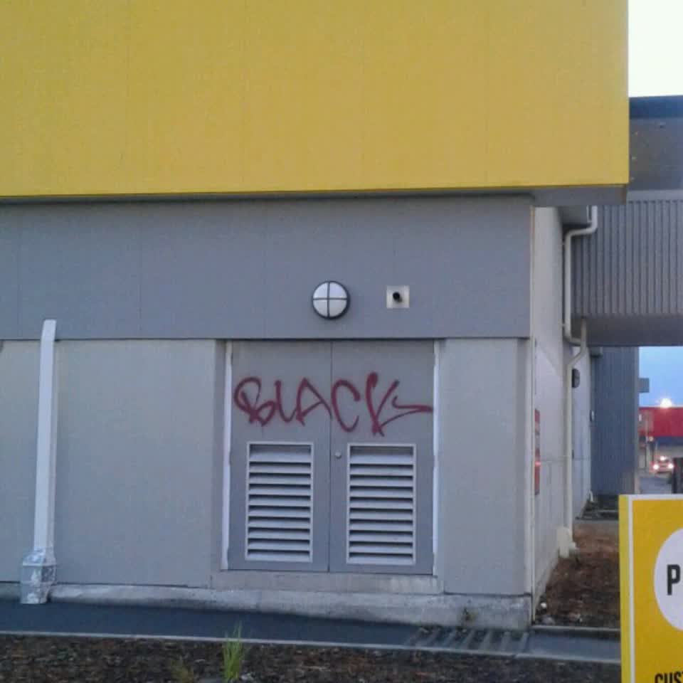 The photograph attached to this graffiti report
