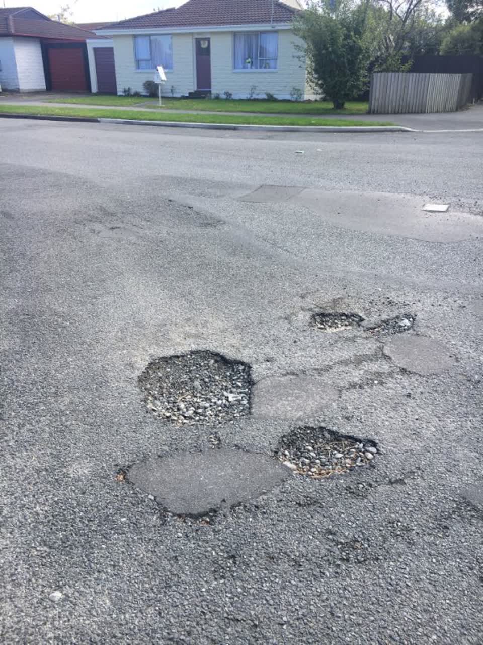 The photograph attached to this roading/streets report