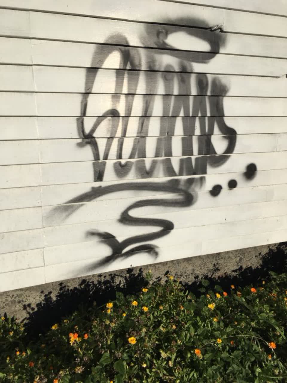 The photograph attached to this graffiti report