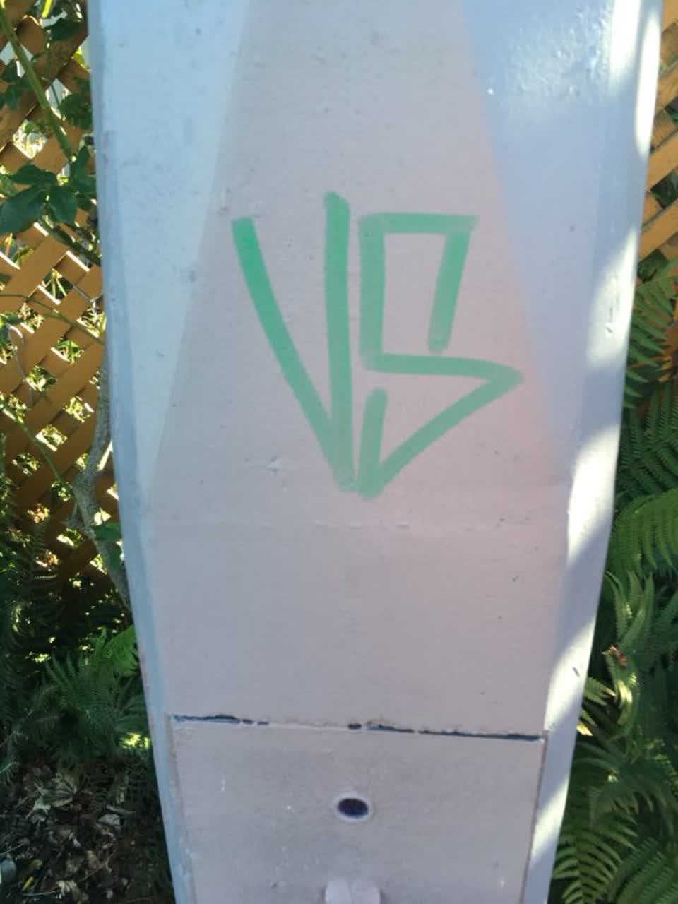 The photograph attached to this graffiti report