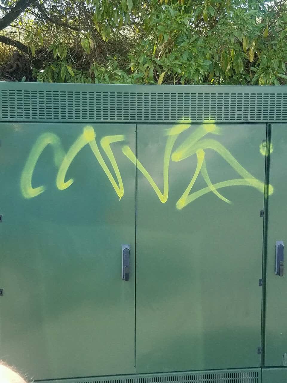 The photograph attached to this graffiti report