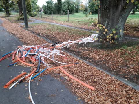 Rubbish/Recycling, a report photo