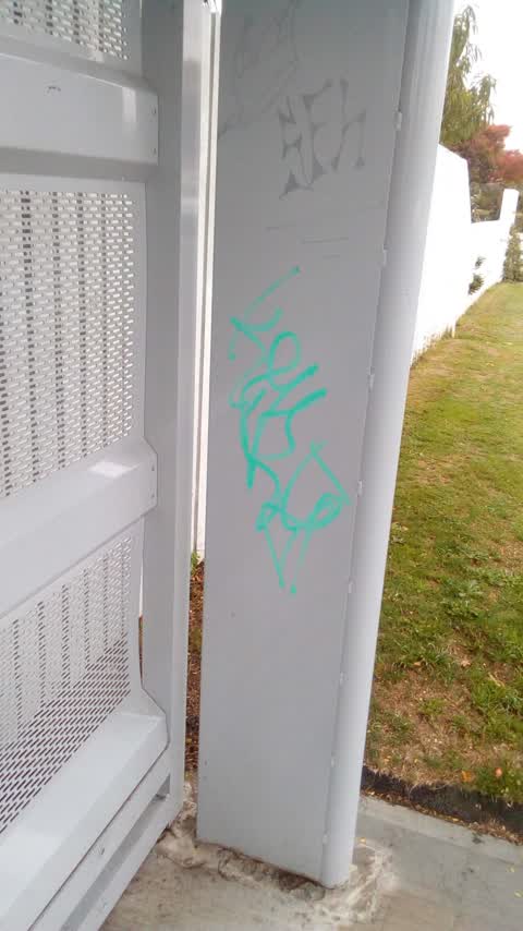 Graffiti, a report photo