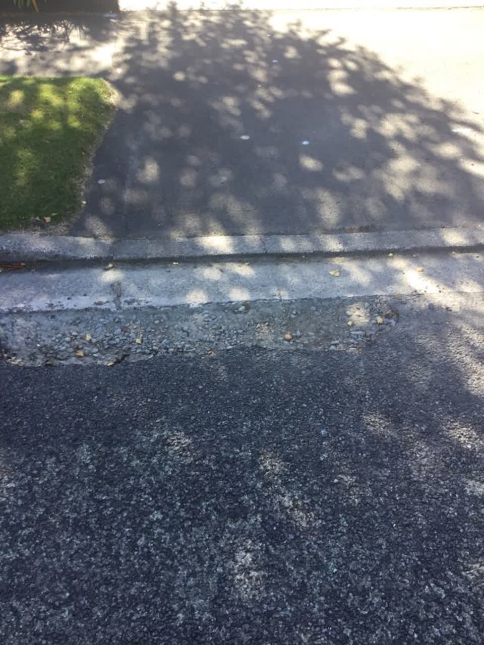 The photograph attached to this roading/streets report