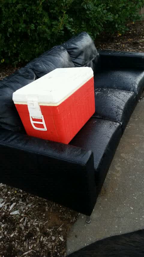 Rubbish/Recycling, a report photo