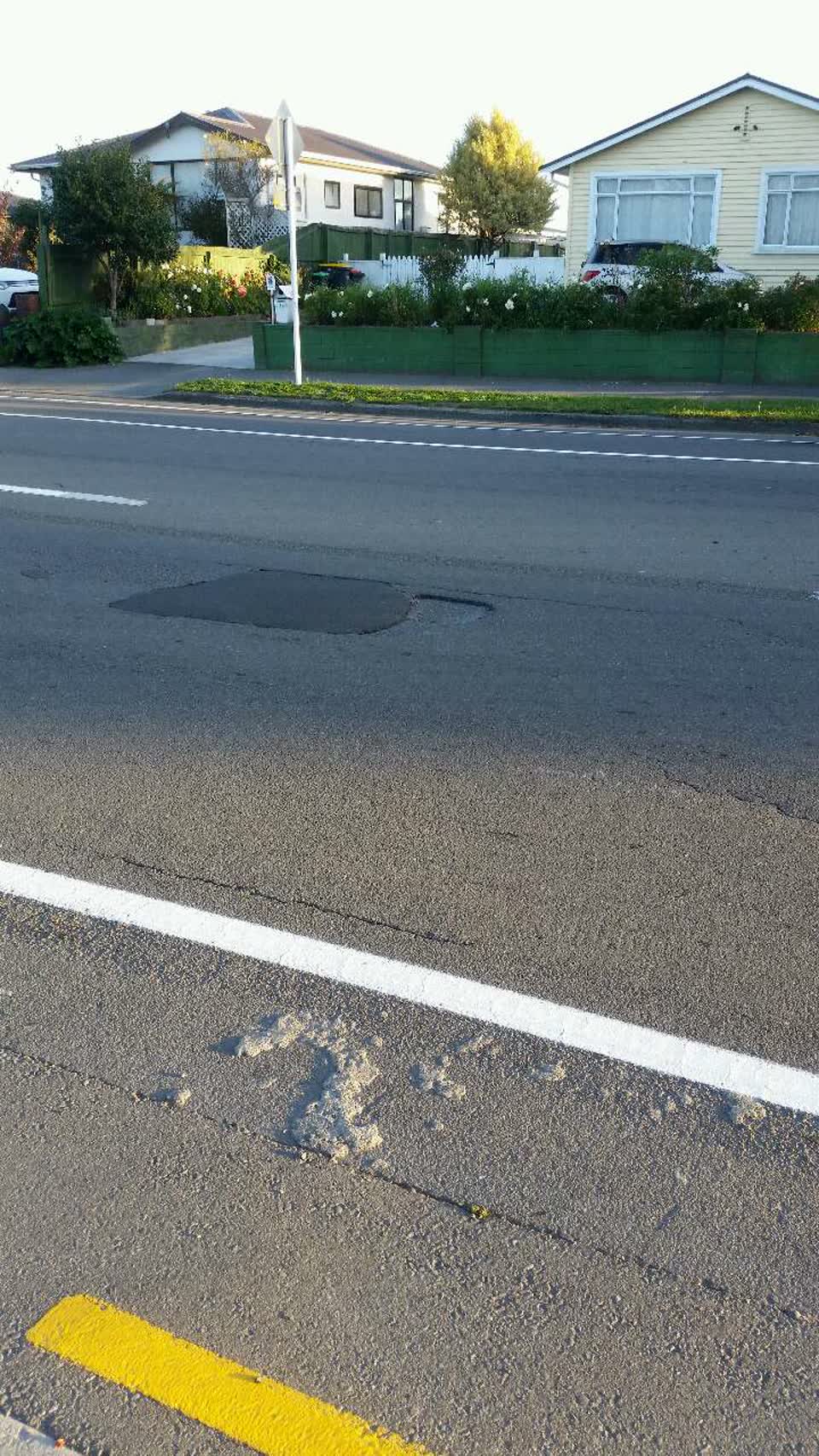 The photograph attached to this roading/streets report
