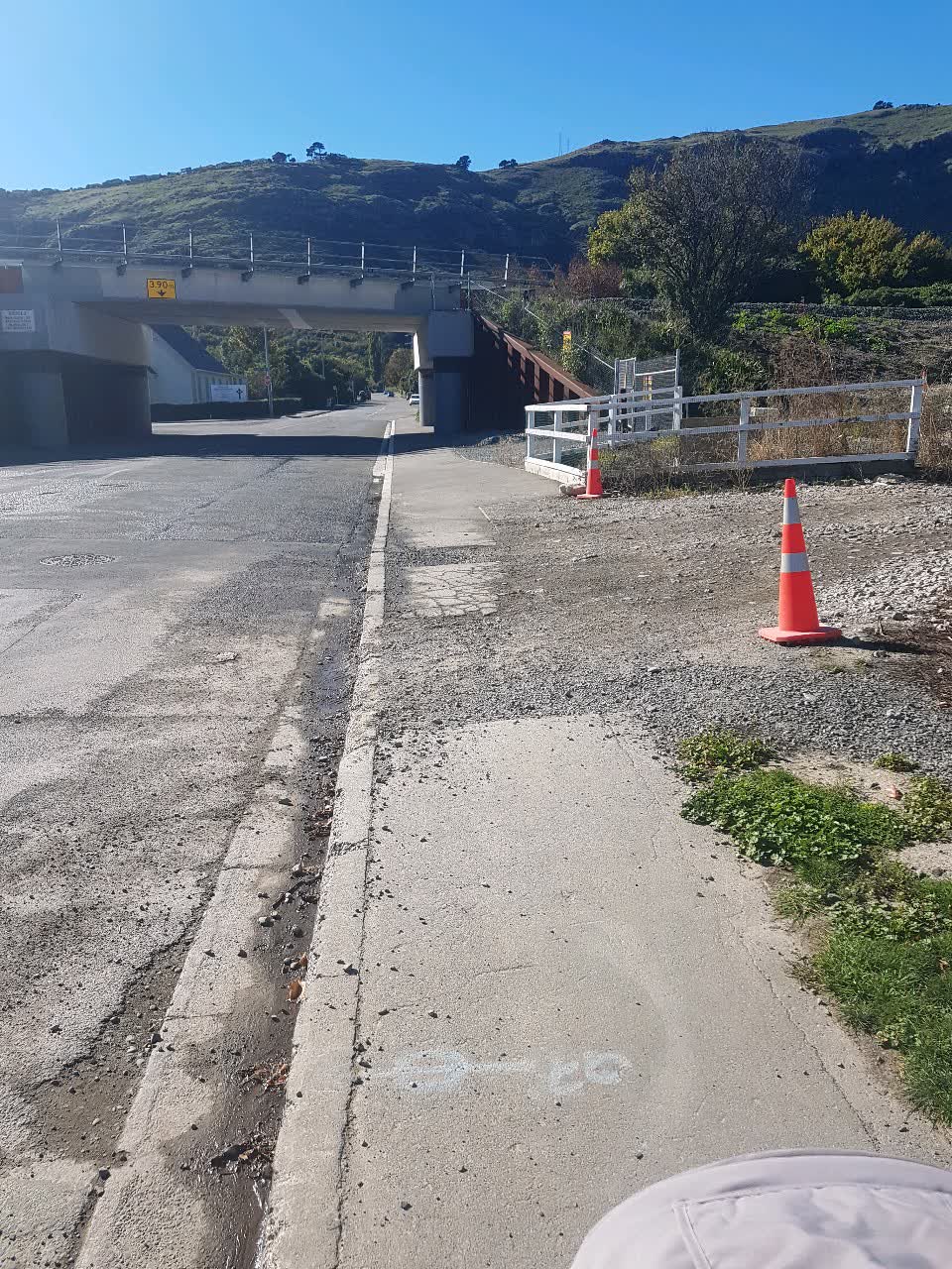 The photograph attached to this roading/streets report