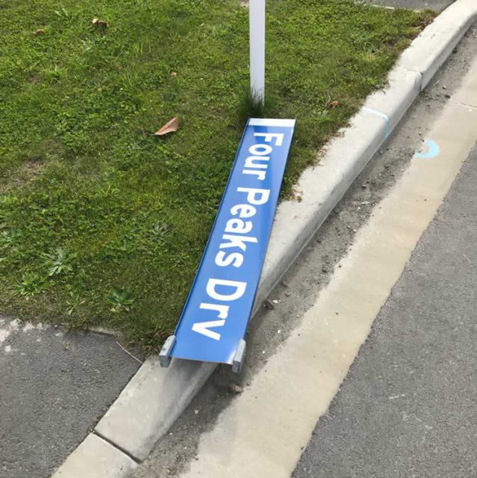 The photograph attached to this roading/streets report