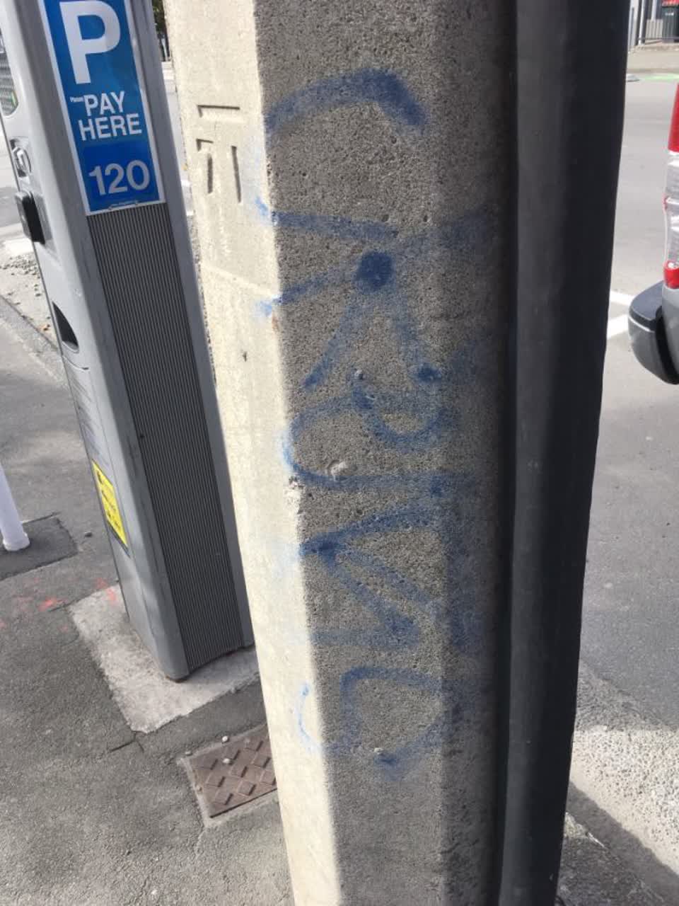 The photograph attached to this graffiti report
