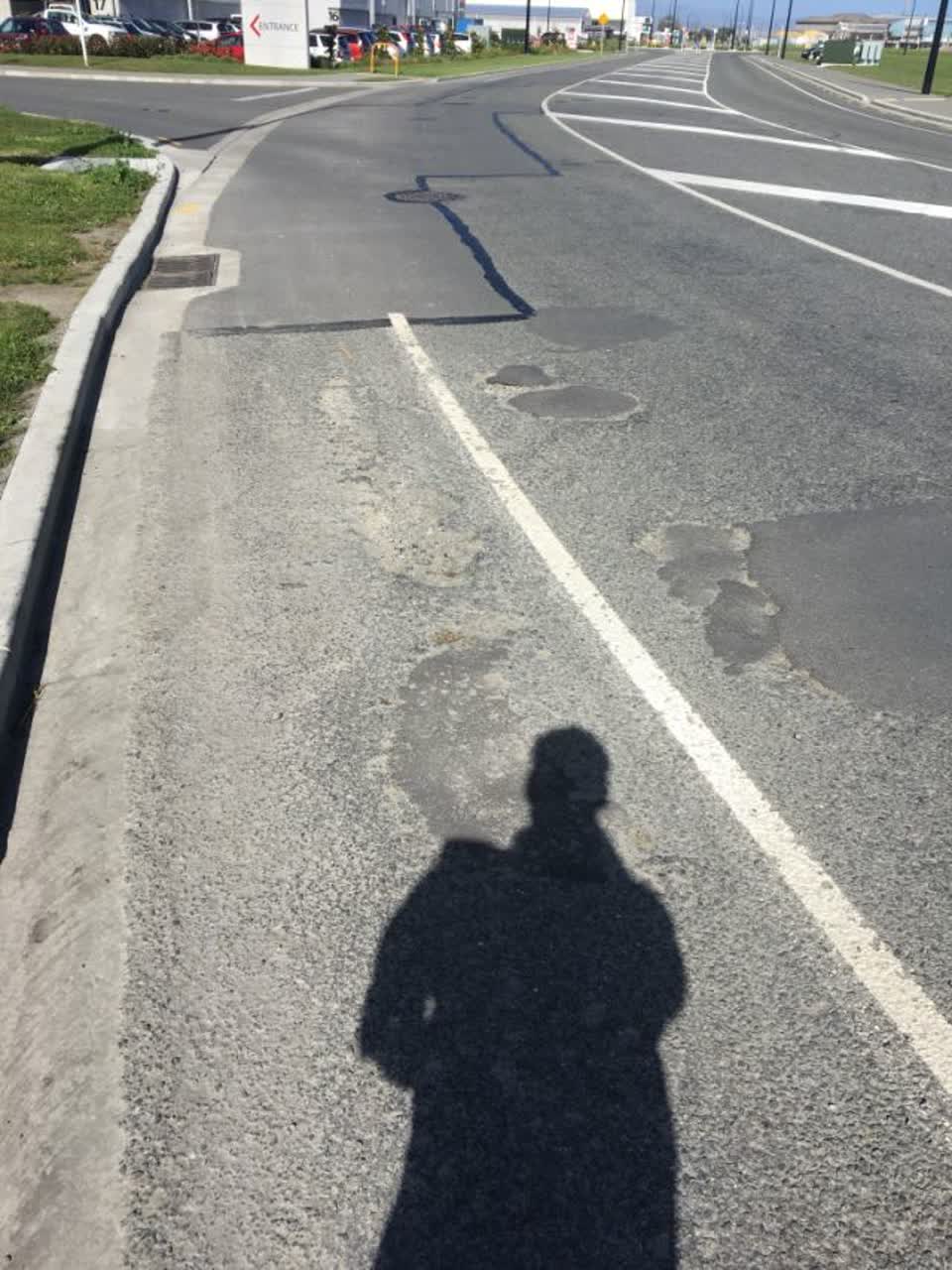 The photograph attached to this roading/streets report