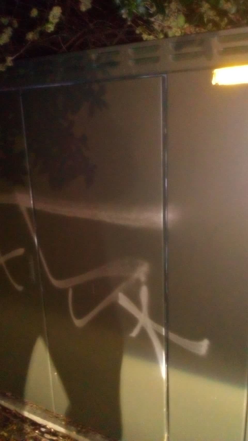 The photograph attached to this graffiti report