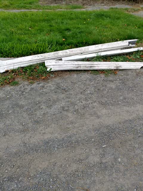 Rubbish/Recycling, a report photo
