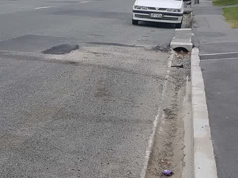 Roading/Streets, a report photo