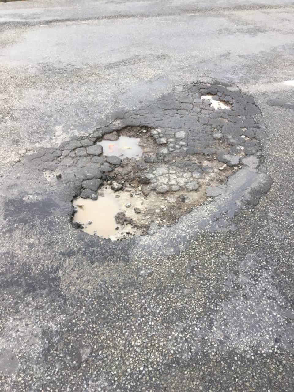 The photograph attached to this roading/streets report